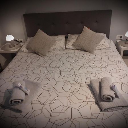Elly Apartments Spalato Esterno foto