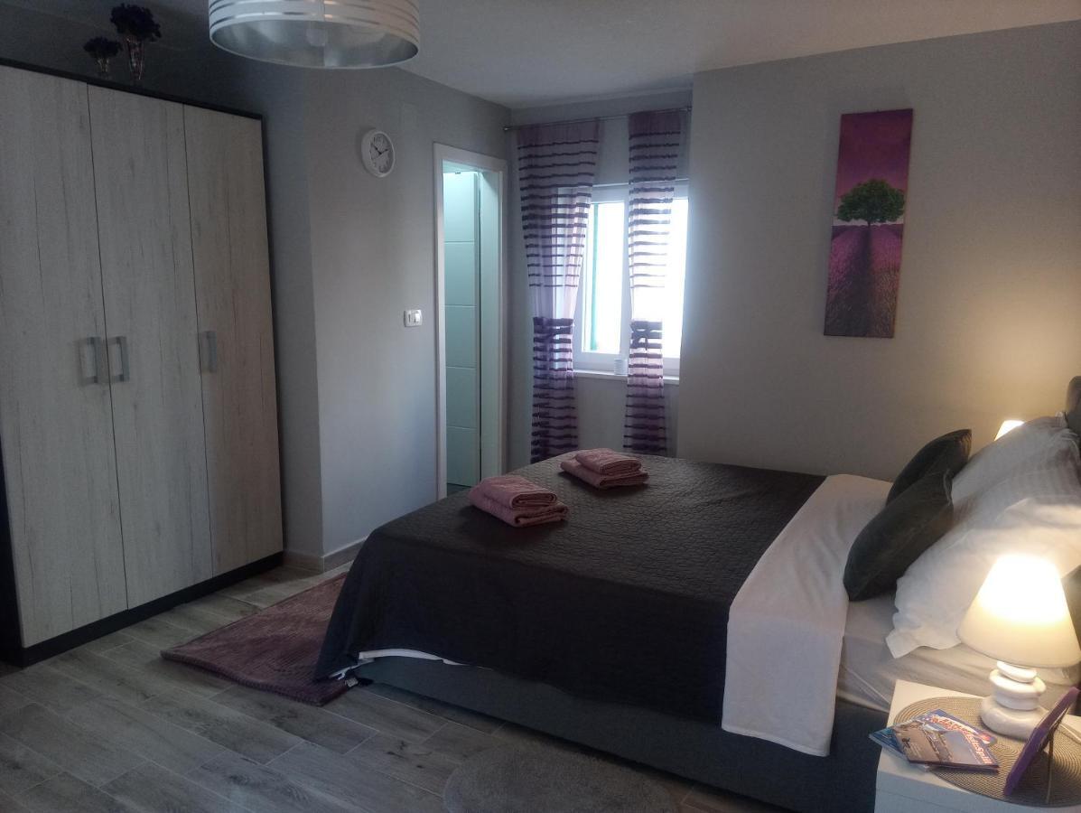 Elly Apartments Spalato Esterno foto